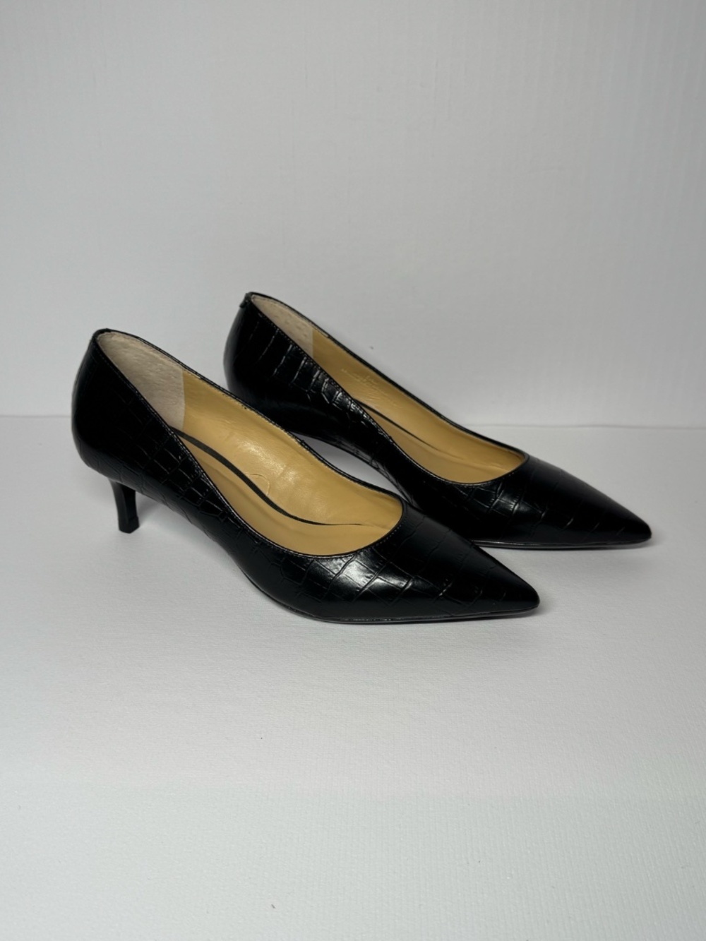 Talbots Black Croc Embossed Pointed Toe Kitten Heels Pumps S 5.5M Classic - Picture 2 of 11